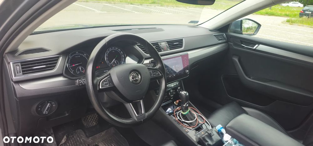 Skoda Superb 2.0 TDI Ambition DSG7 - 9