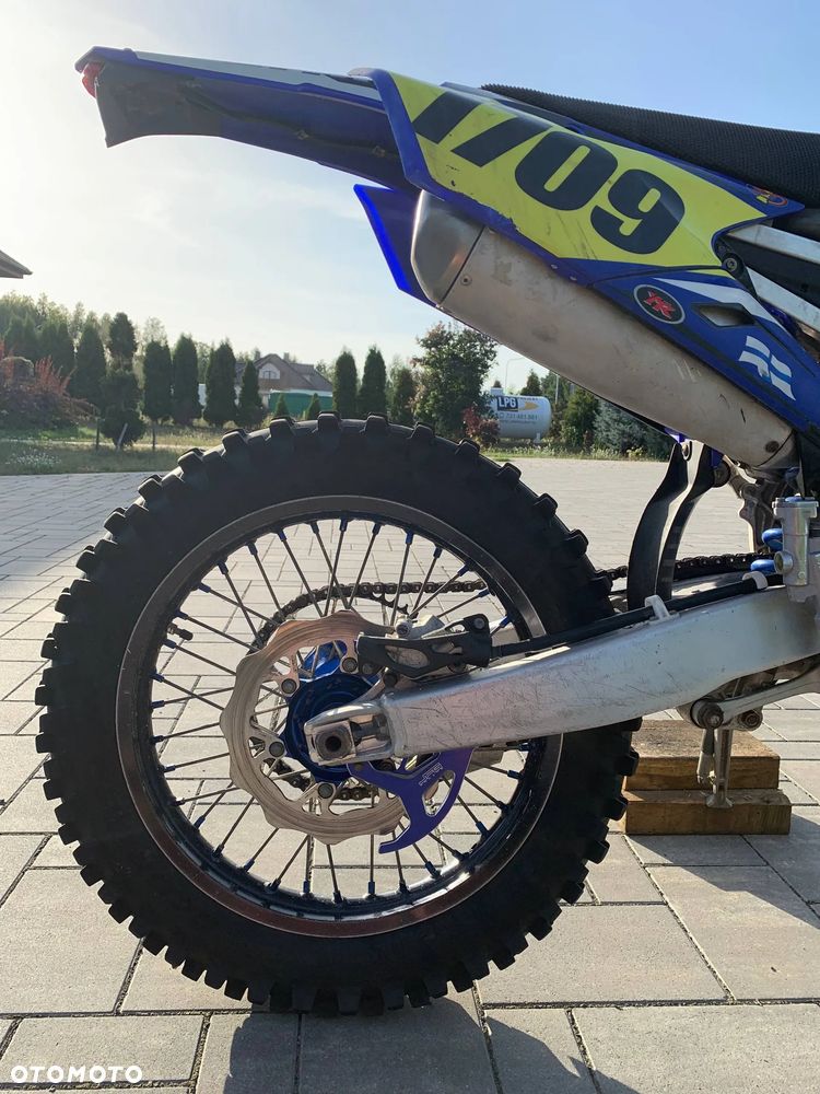 Yamaha YZF - 13