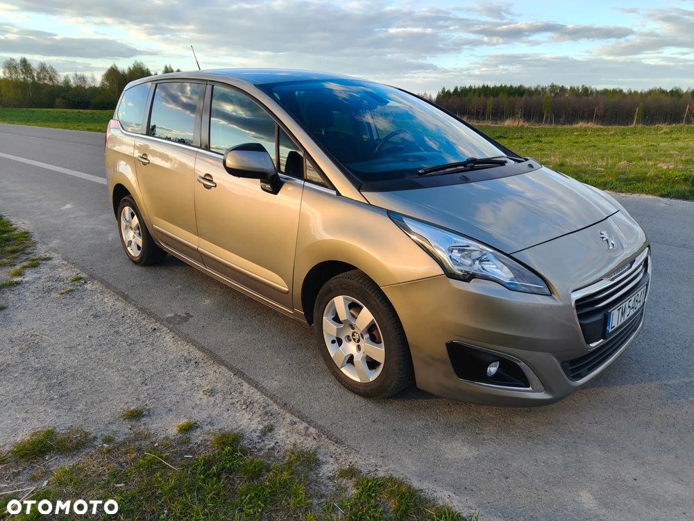 Peugeot 5008 - 10