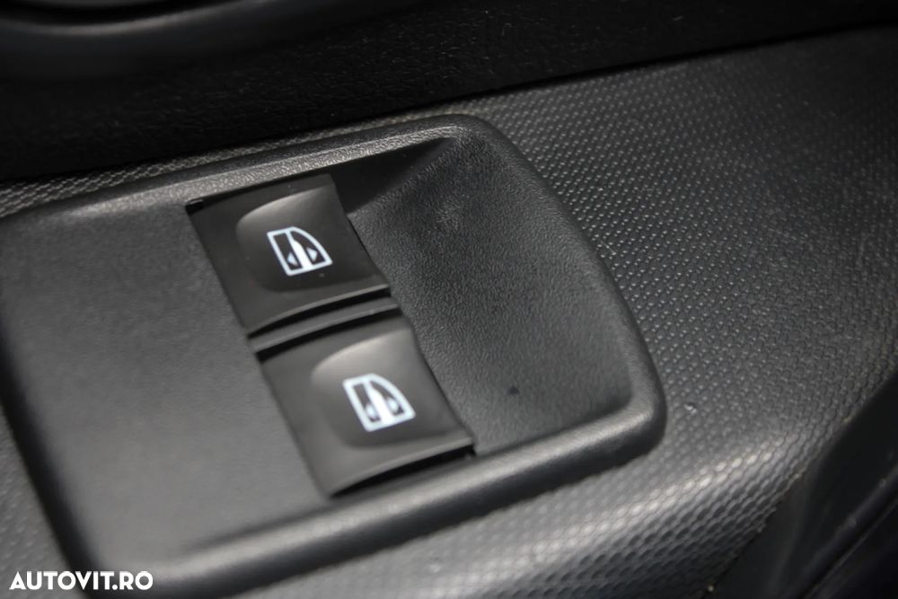 Dacia Sandero 0.9 Stepway - 32