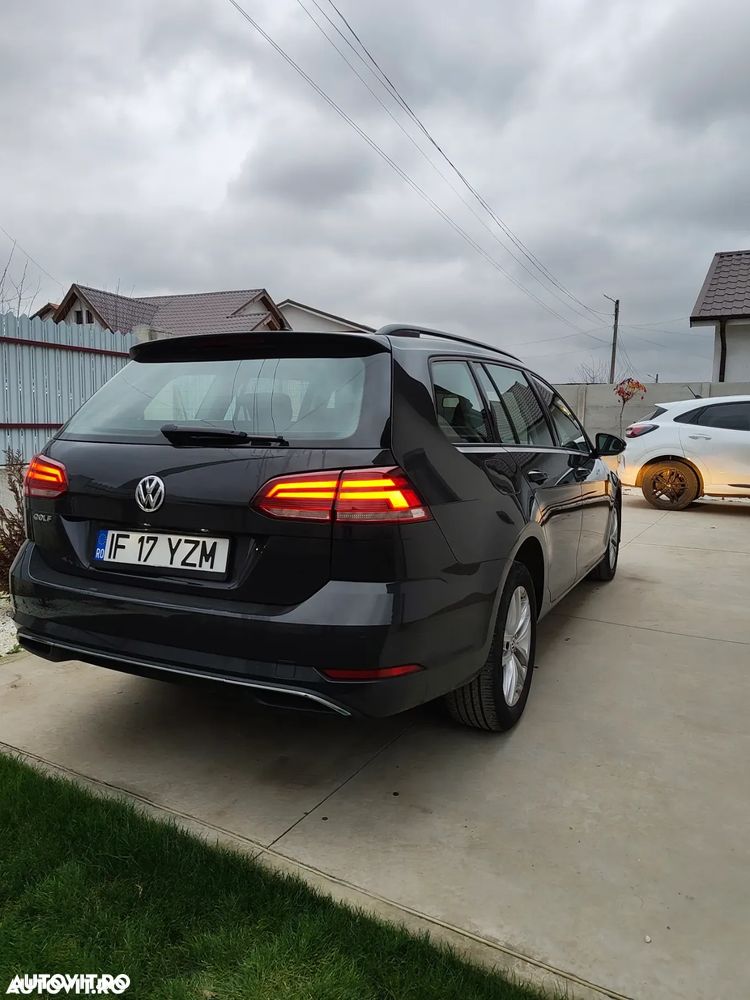 Volkswagen Golf - 4