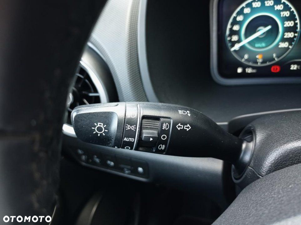 Hyundai Kona - 18