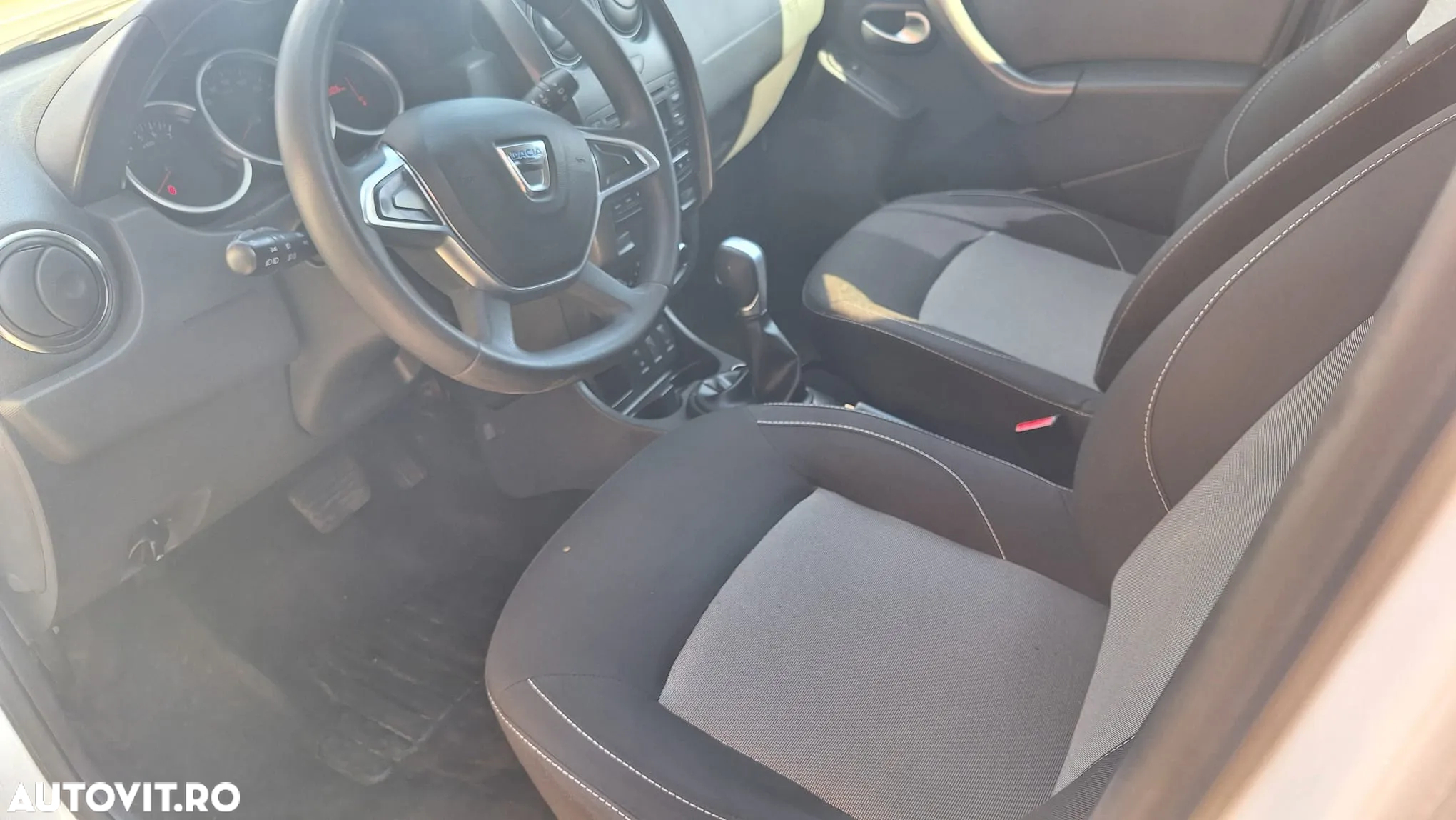 Dacia Duster 1.5 dCi EDC Comfort - 10