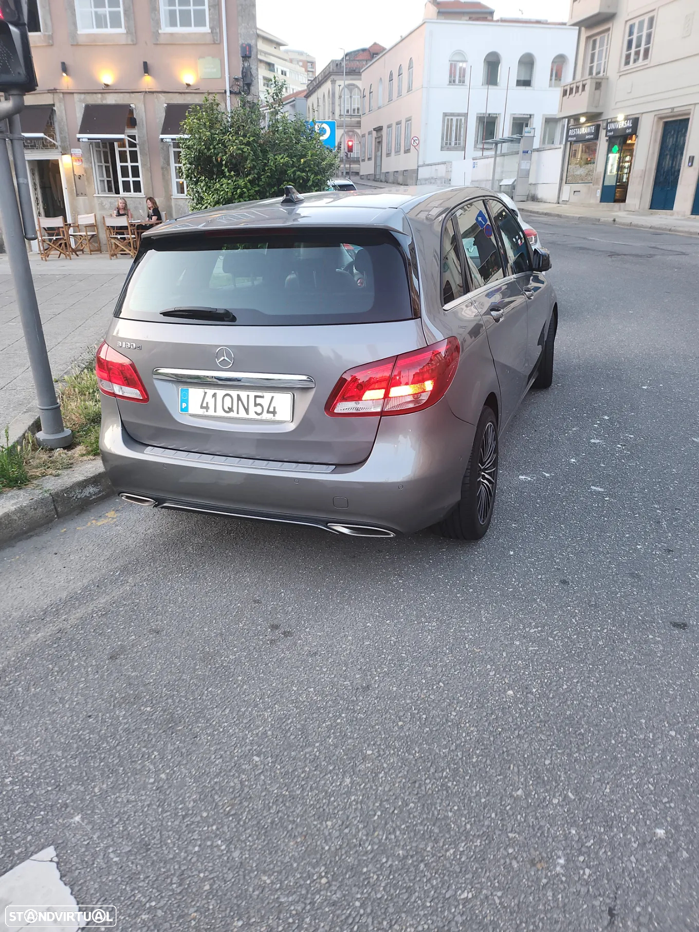 Mercedes-Benz B 180 - 10