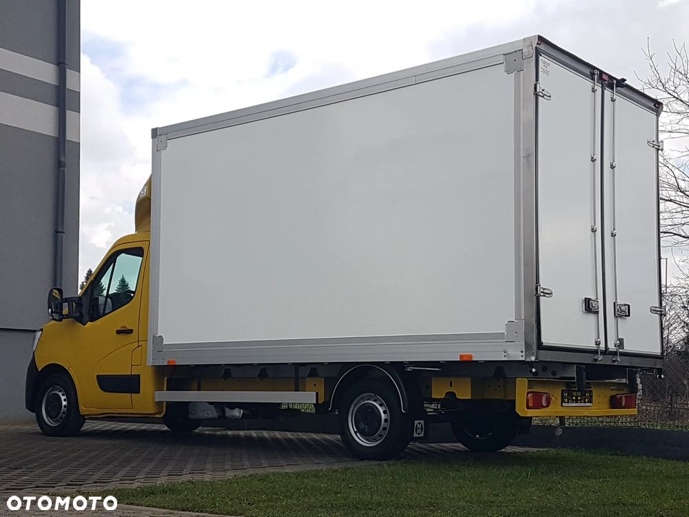 Renault MASTER KONTENER 8EP 4,22x2,24x2,24 KLIMA KRAJOWY MANUAL  6-BIEGÓW DMC 3500 KG - 26