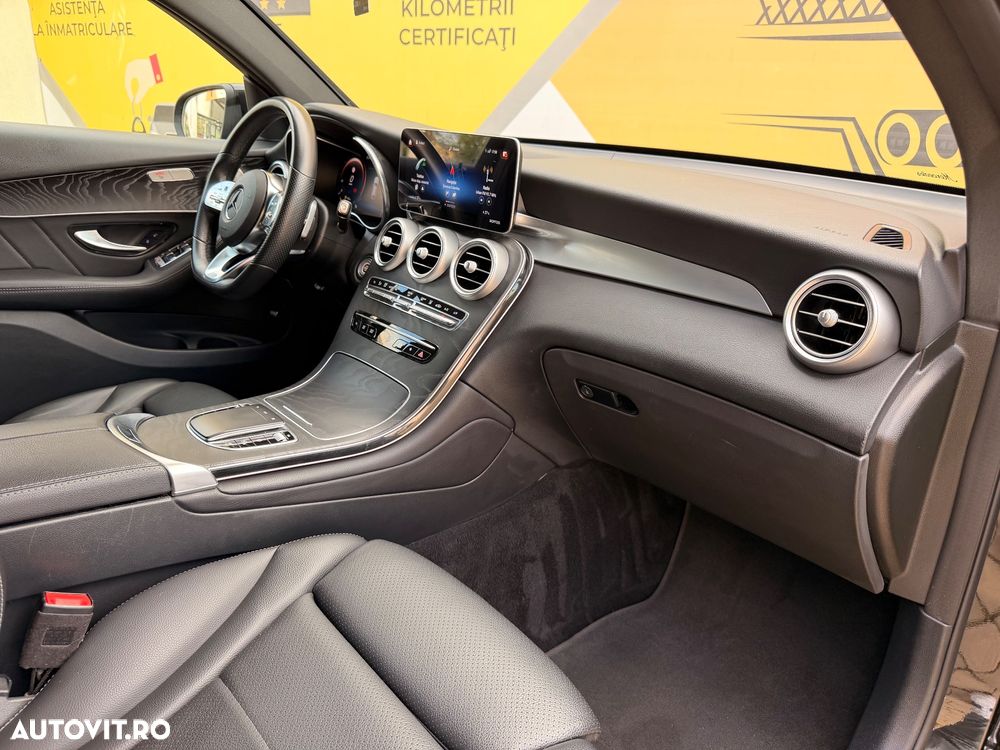 Mercedes-Benz GLC 300 de 4Matic 9G-TRONIC AMG Line - 11