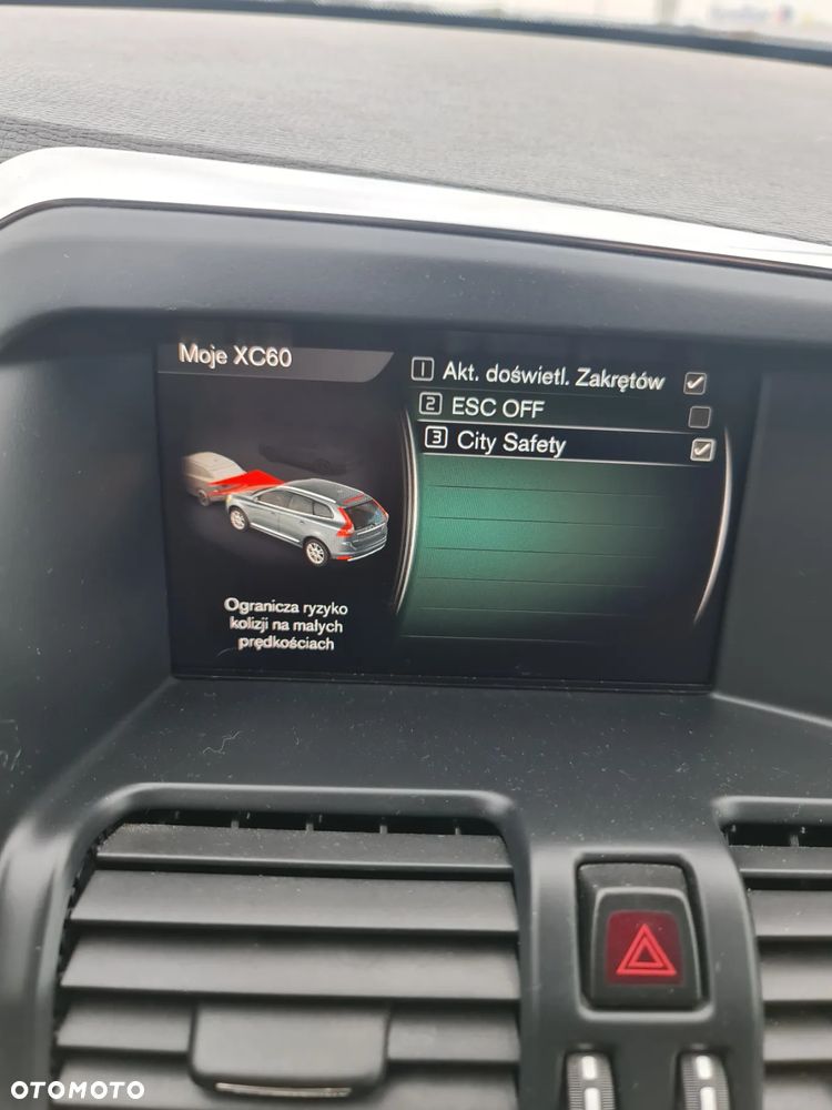 Volvo XC 60 D3 Inscription - 15