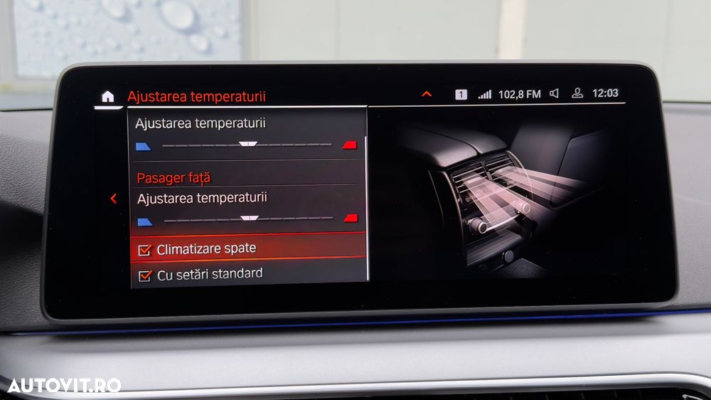 BMW Seria 5 520d xDrive Aut. - 32