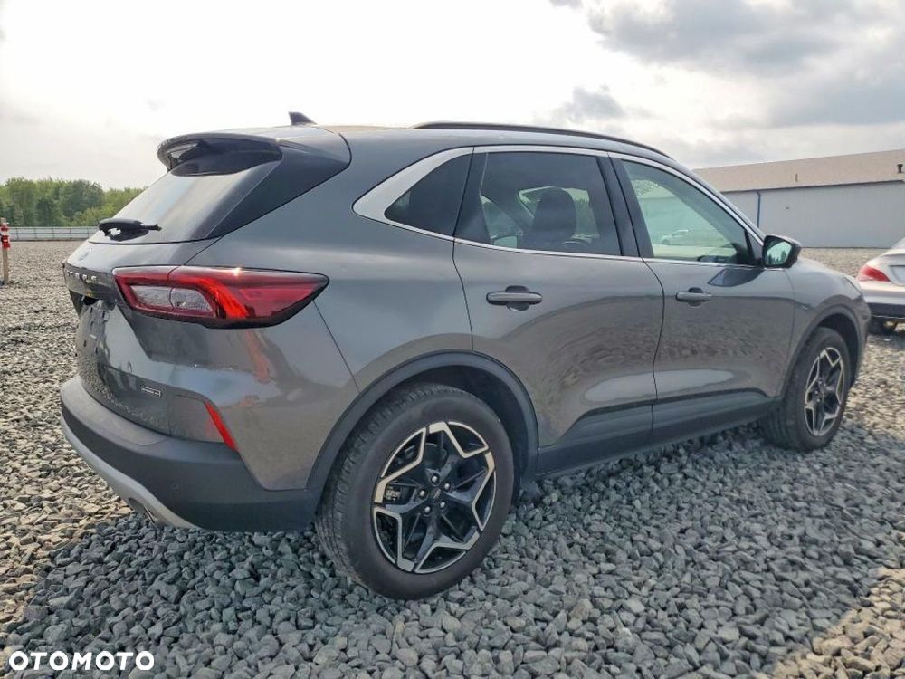 Ford Escape - 4