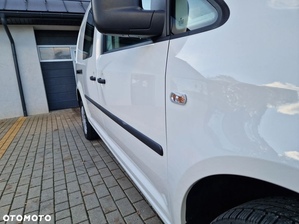 Volkswagen CADDY MAXI - 35