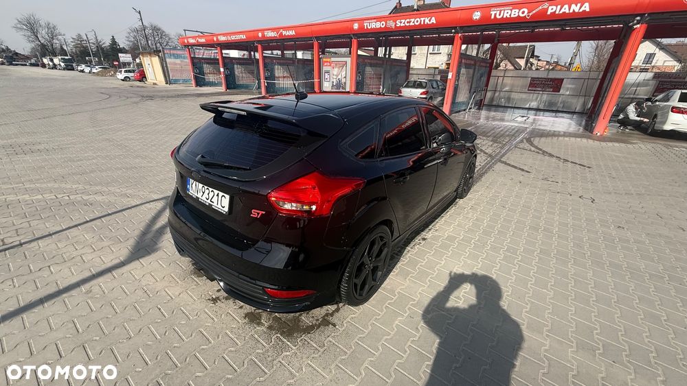 Ford Focus 2.0 EcoBoost ST - 5