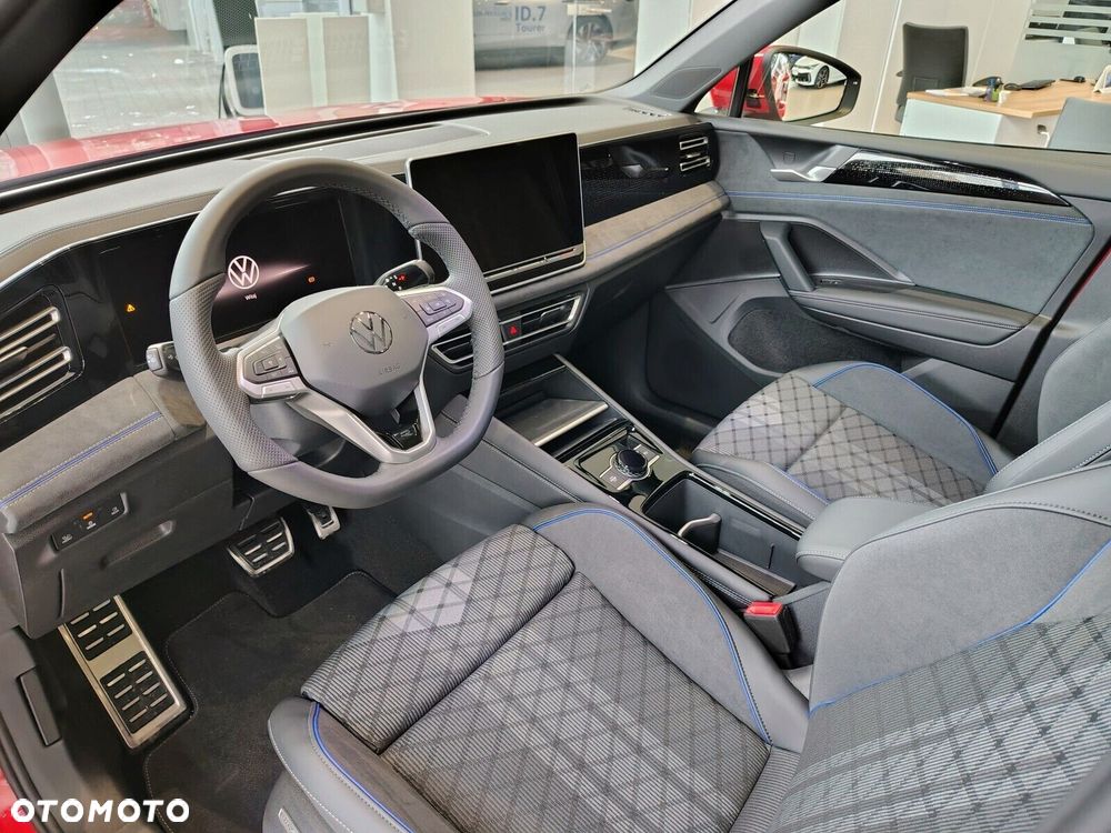 Volkswagen Tiguan - 9