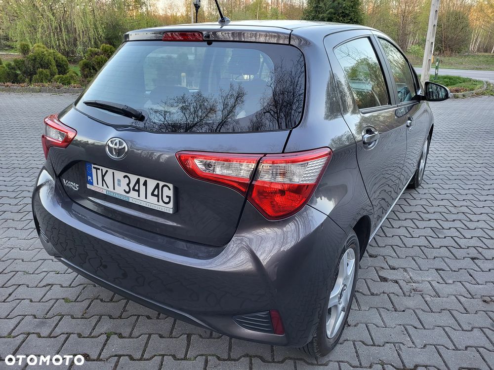 Toyota Yaris 1.5 Premium CVT - 11