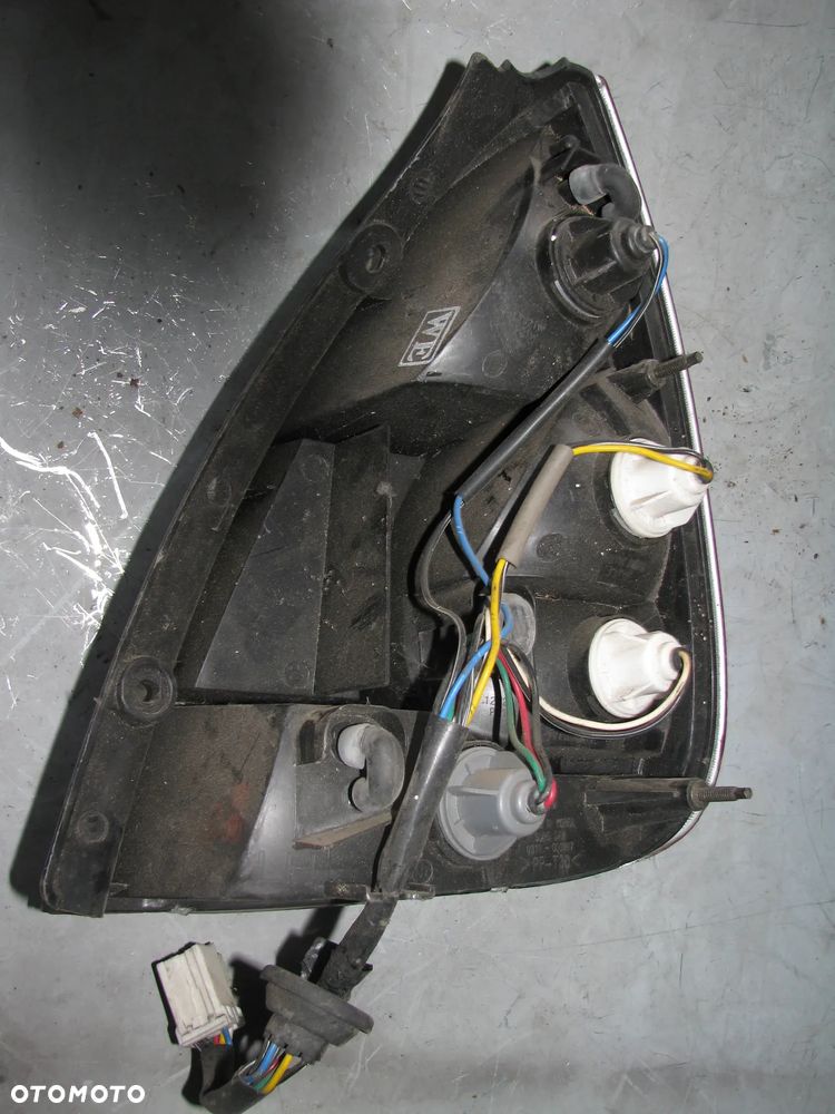 LAMPA LEWY TYŁ DAEWOO NUBIRA 2 - 3