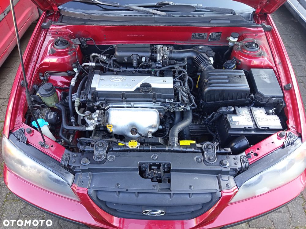 Hyundai Elantra - 24