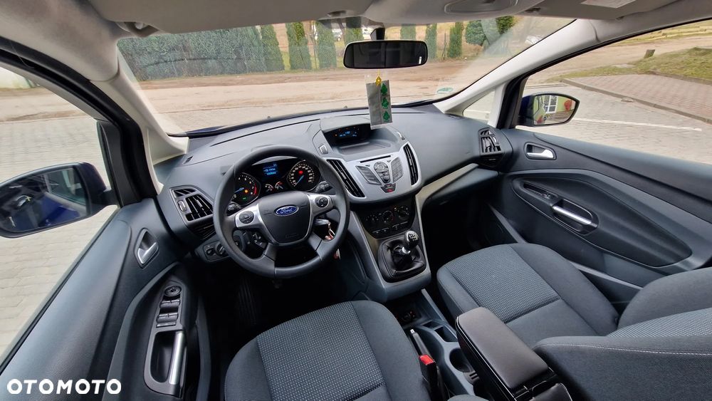 Ford Grand C-MAX - 29