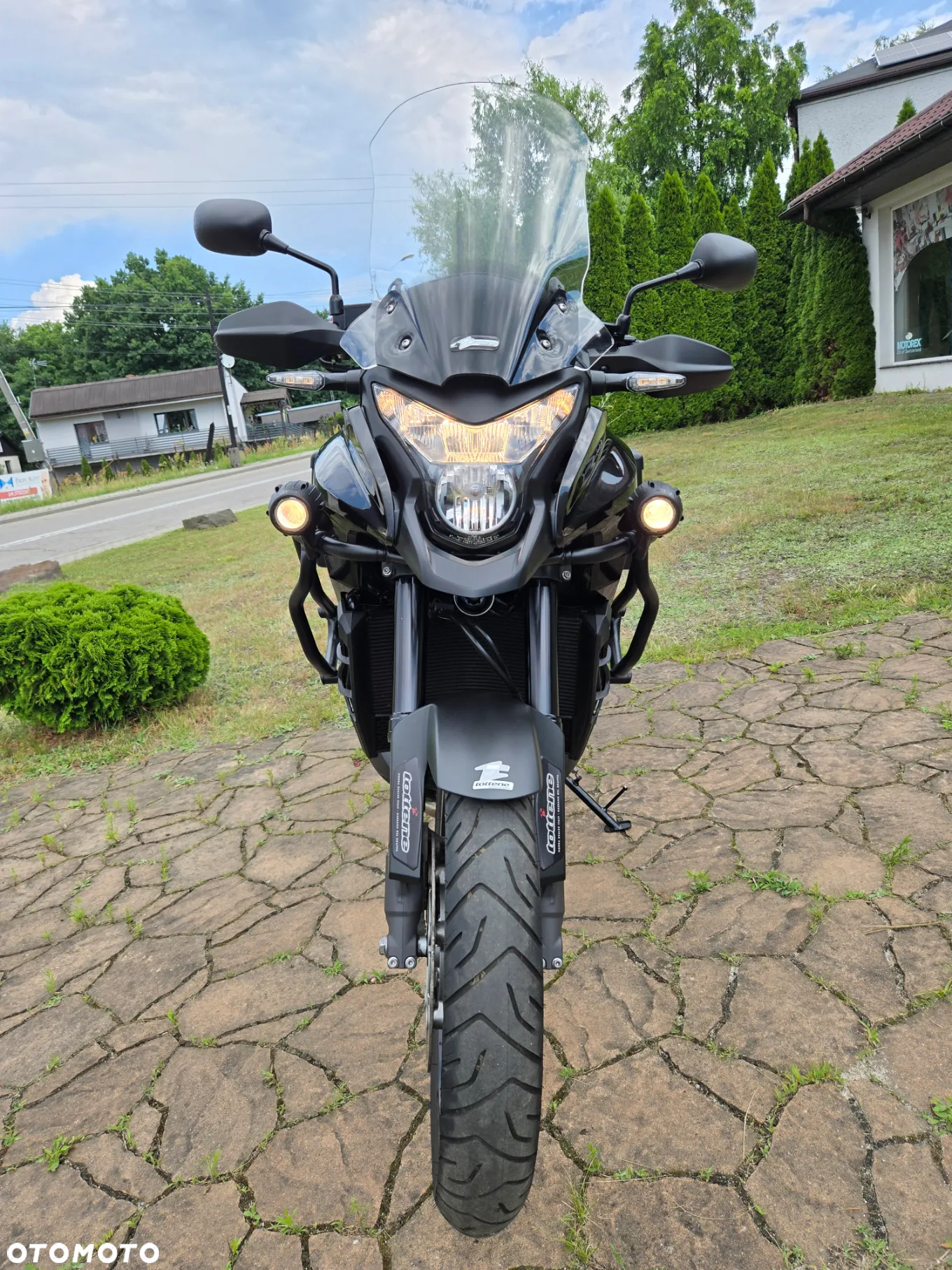 Honda VFR - 21