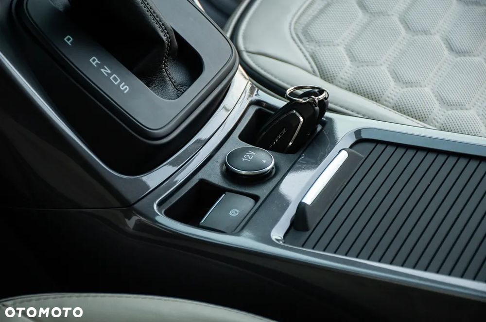 Ford Kuga 1.5 EcoBoost 4x4 Titanium - 10