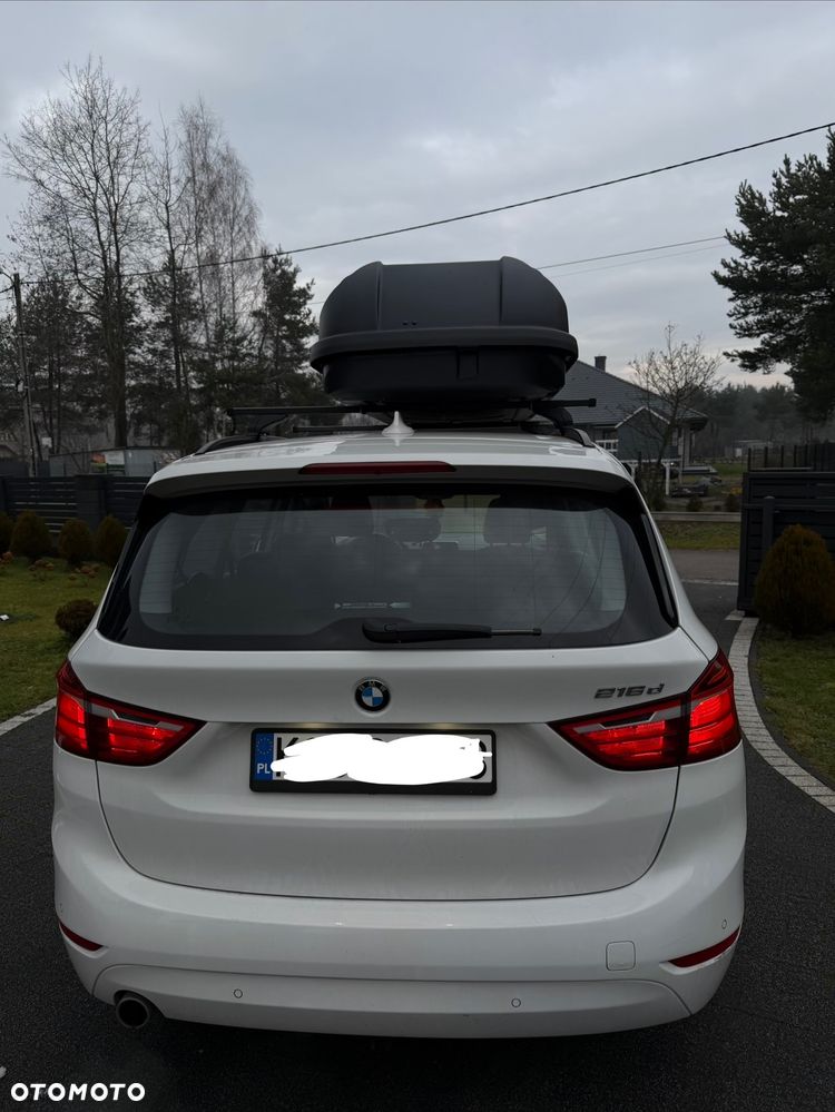 BMW Seria 2 216d - 4