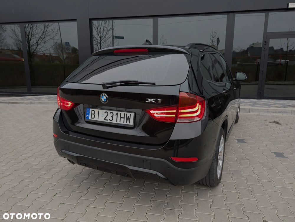 BMW X1 xDrive18d Sport Line - 4