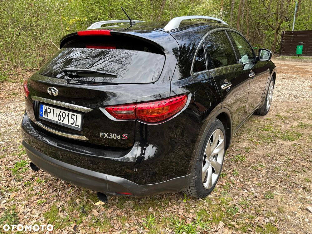 Infiniti FX FX30d S Premium - 4