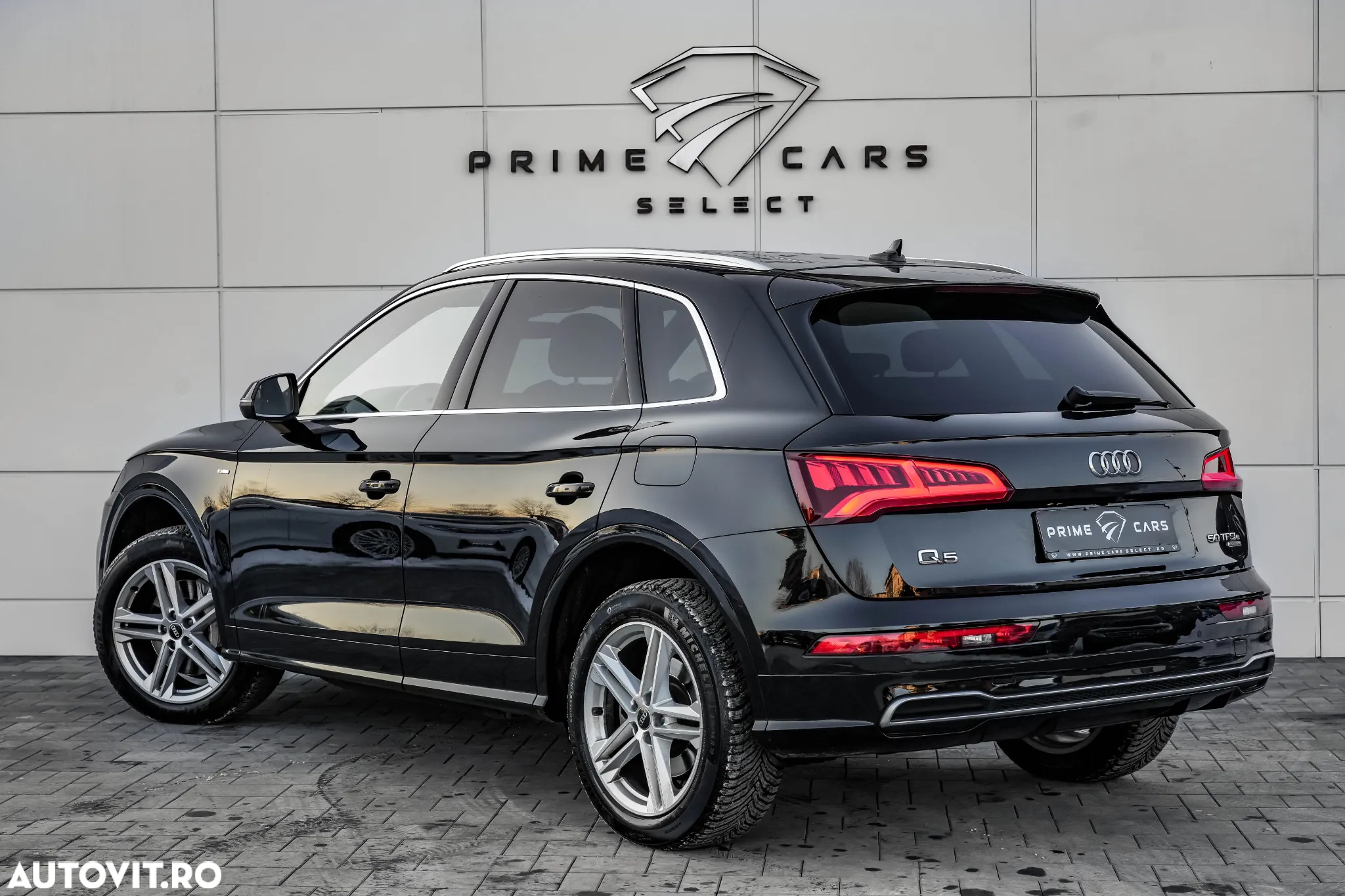 Audi Q5 50 TFSI e quattro S tronic sport - 4