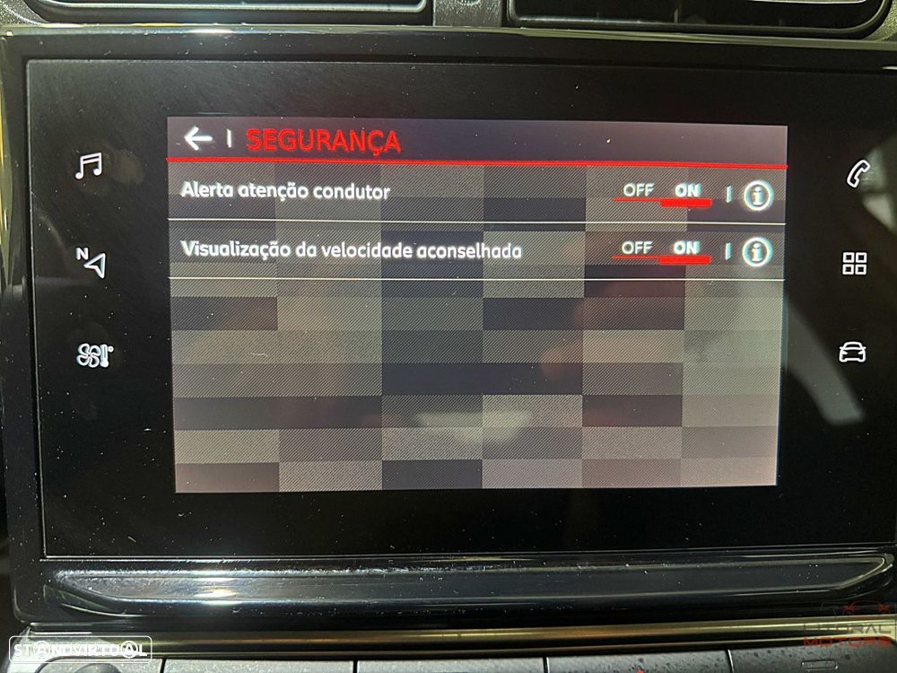 Citroën C3 1.2 PureTech Shine - 33