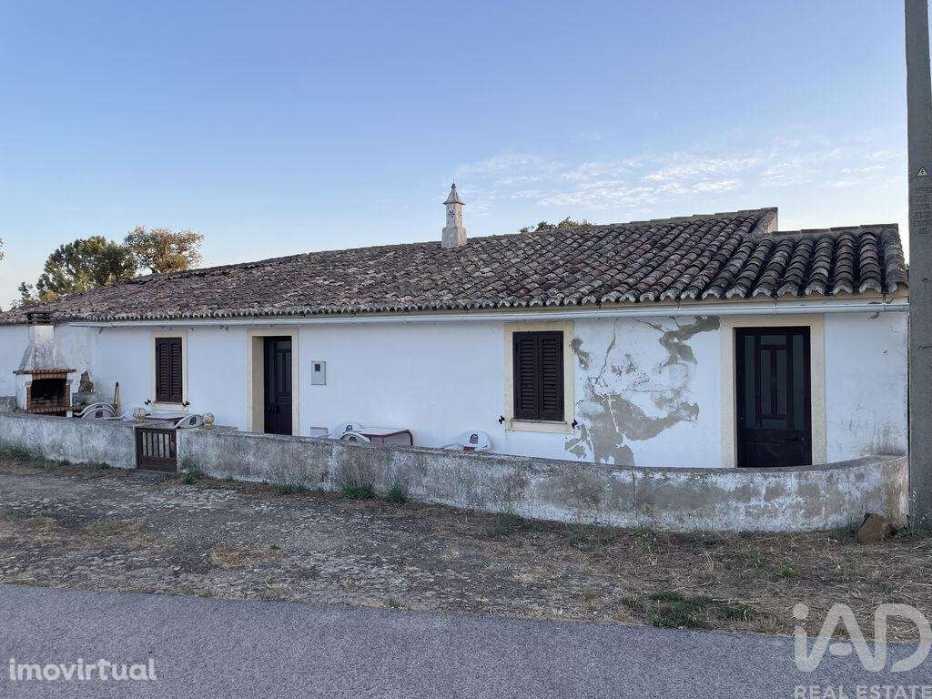 Casa T4 em Ameixial de 139,00 m2 - Grande imagem: 2/23