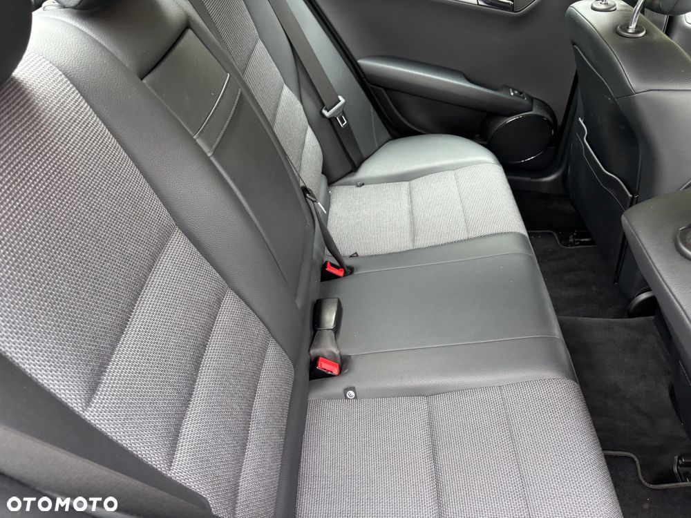 Mercedes-Benz Klasa C 200 Kompressor Avantgarde - 18