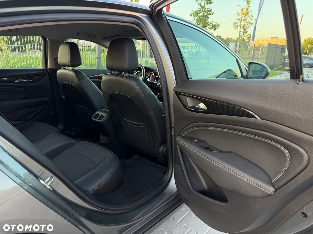 Opel Insignia - 28
