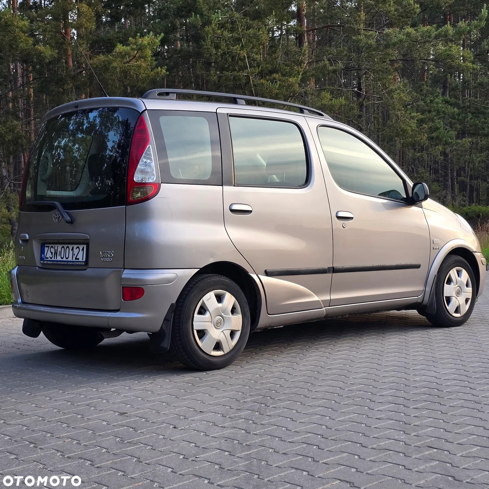 Toyota Yaris Verso 1.3 Sol - 3