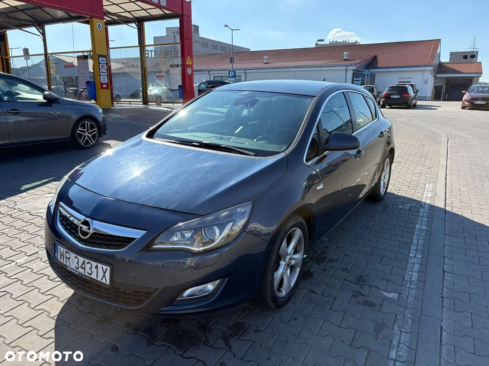 Opel Astra 2.0 CDTI Cosmo - 2