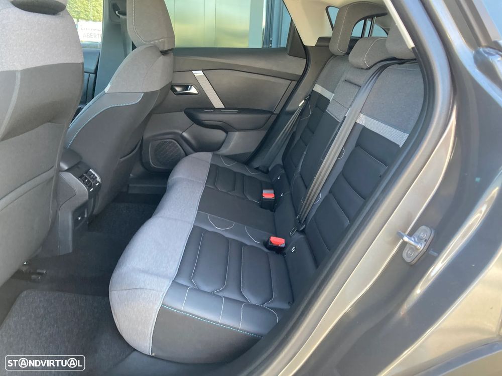 Citroën C4 1.2 PureTech Shine - 33