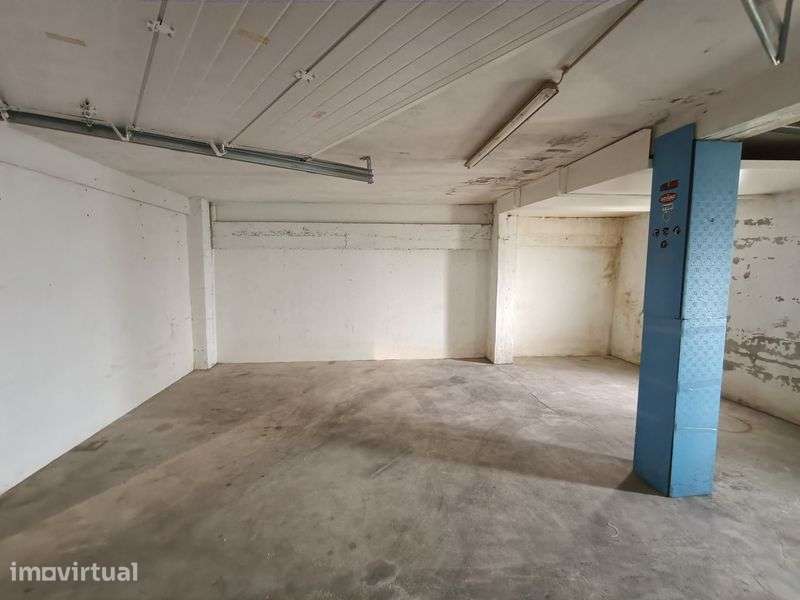 Alugo garagem em Bairro - Grande imagem: 5/6