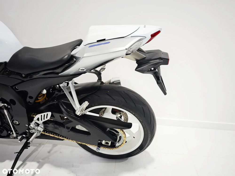 Suzuki GSX-R - 12