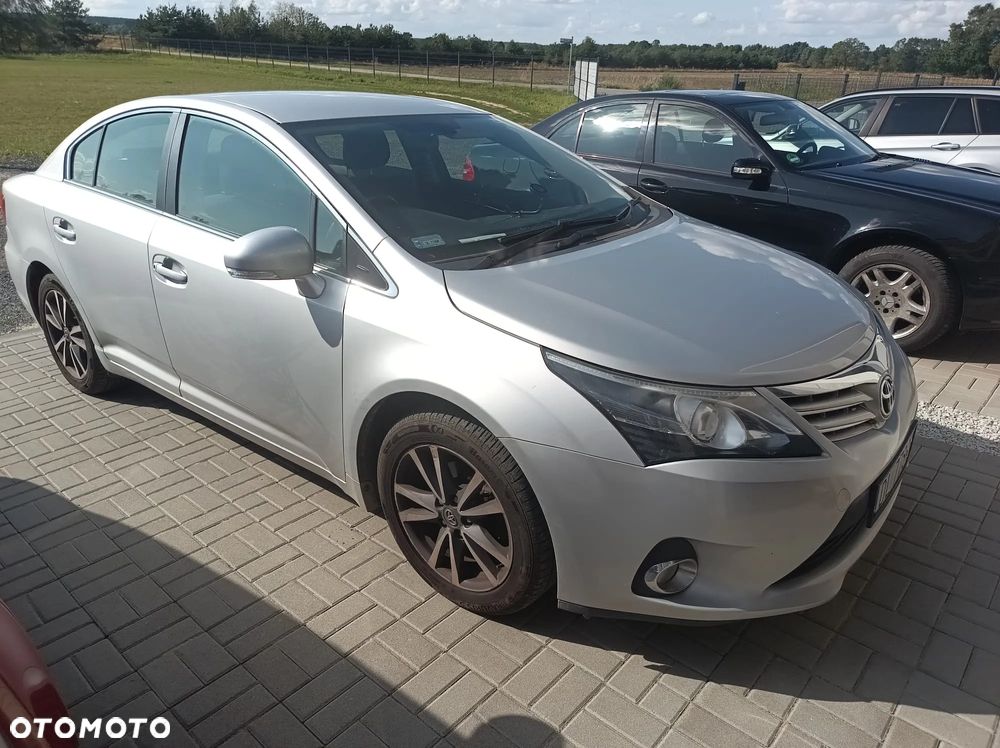 Toyota Avensis 2.0 D-4D - 4