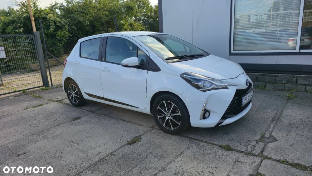 Toyota Yaris - 1