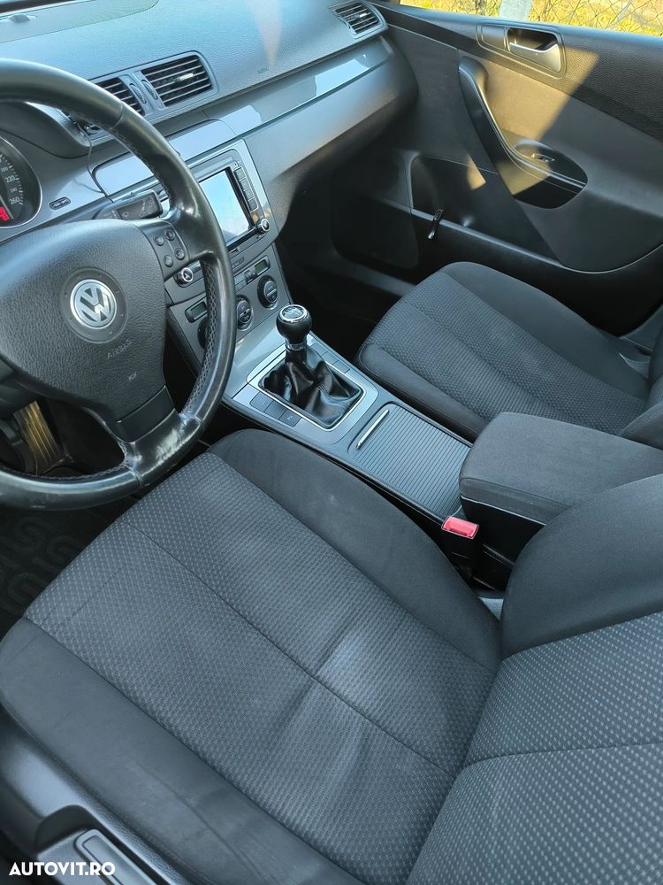 Volkswagen Passat 1.9 TDI Individual - 6