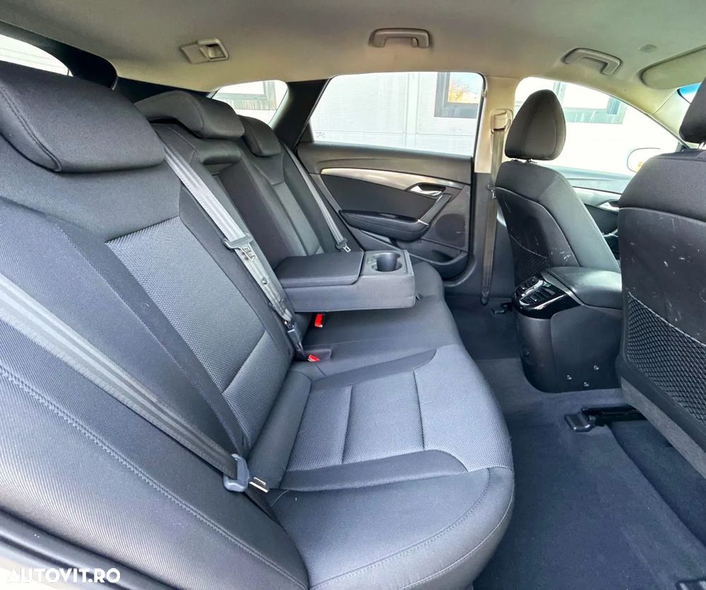 Hyundai i40 Kombi 1.7 CRDi DCT Trend - 20