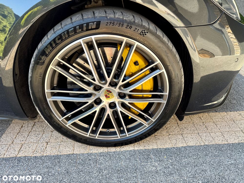 Porsche Panamera Turbo S - 9