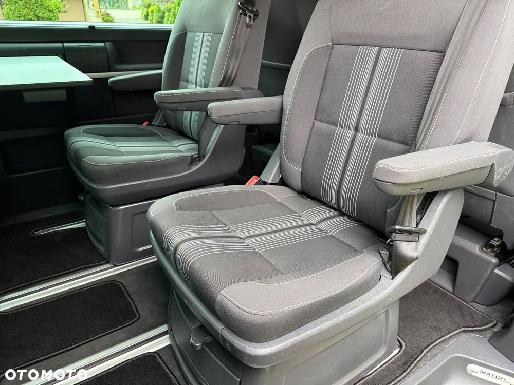 Volkswagen Multivan - 25