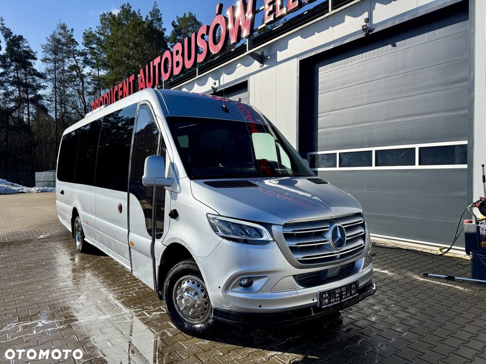 Mercedes-Benz Sprinter 519 Panoramic Line - 2