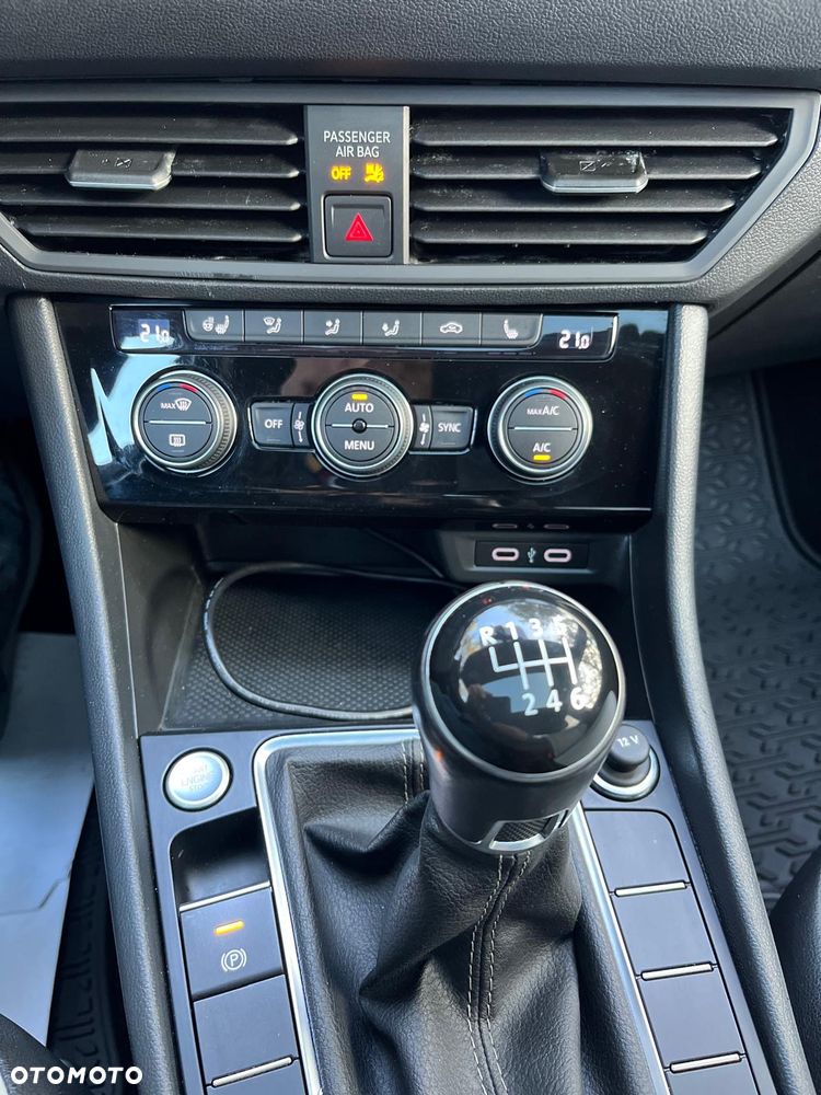 Volkswagen Jetta 1.4 TSI BMT Highline - 16