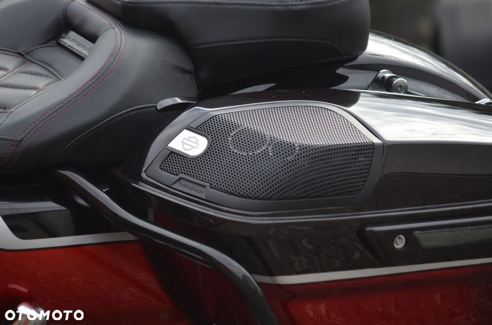 Harley-Davidson Touring Street Glide - 20