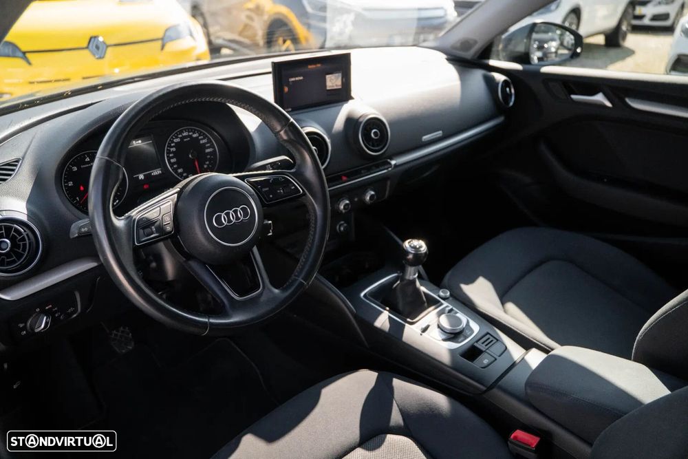 Audi A3 Limousine - 3