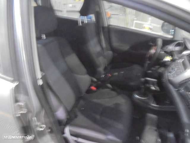 Carro MOT: L12B1 CXVEL:CM7M 3003847  HONDA JAZZ 3 2011 1.2 90CV 5P CINZA GASOLINA - 5