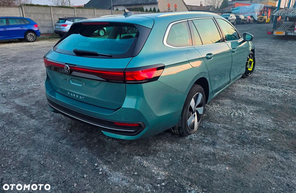 Volkswagen Passat 2.0 TDI EVO Essence DSG - 9