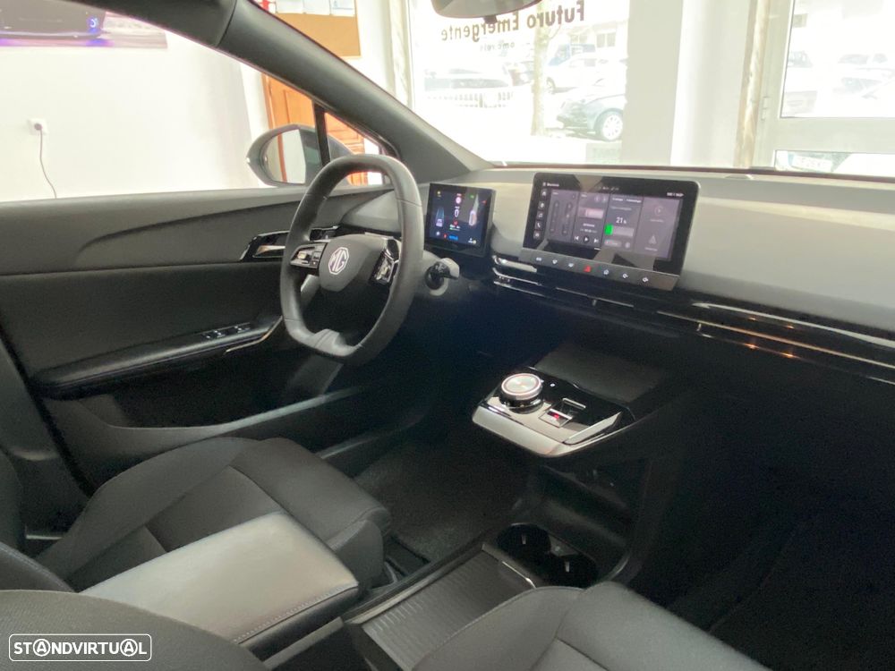 MG MG4 51 kWh Standard - 13