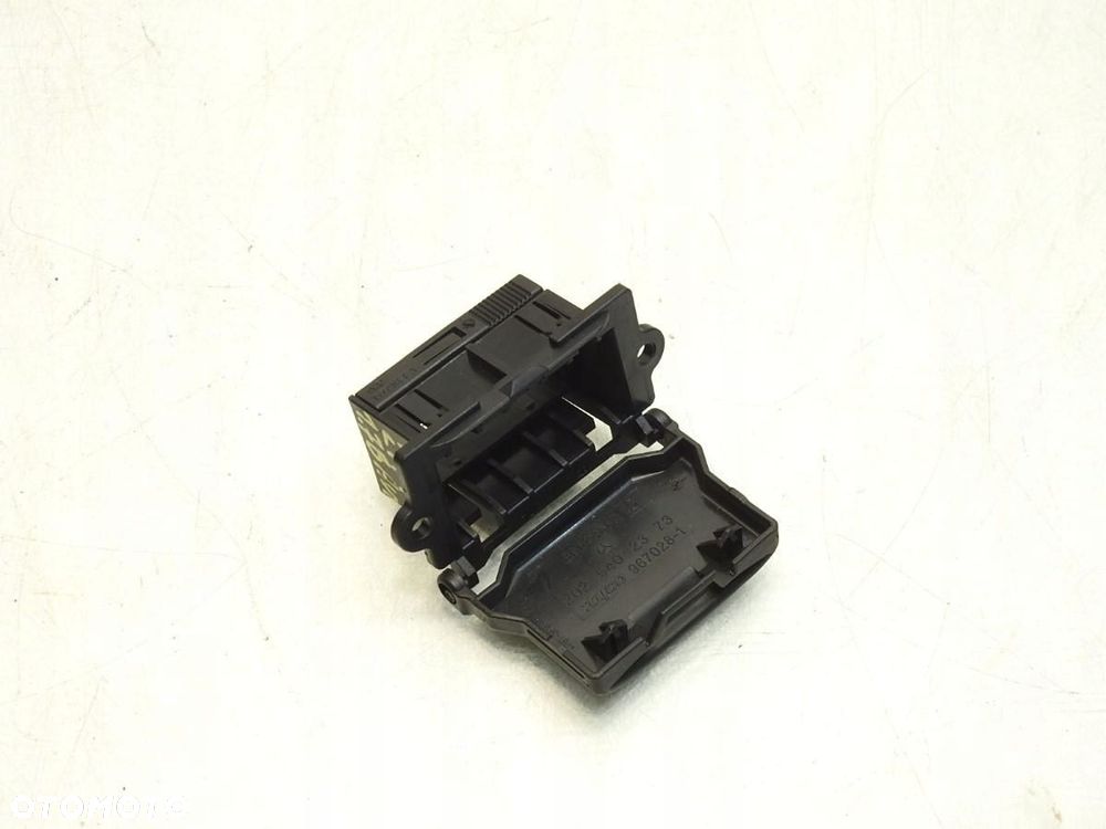 GNIAZDO DIAGNOSTYCZNE OBD2 MERCEDES W245 LIFT 2025402373 965248-2 967028-1 - 6