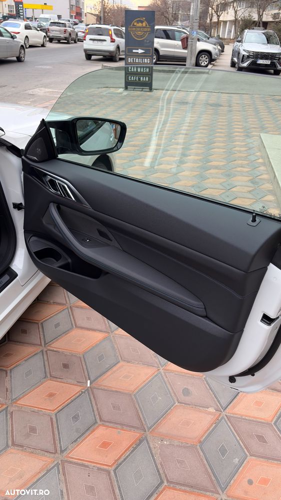 BMW Seria 4 M440i xDrive AT MHEV - 32